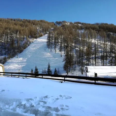 Piste A Due Passi - Sestriere, Valleverde Apartment